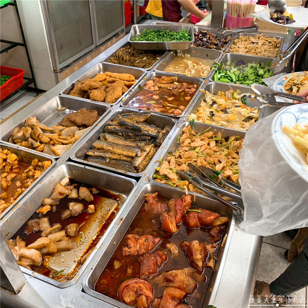 【苗栗市。美食】『媽媽便當』史上最彿心！白飯、湯品內用無限添加！這輩子吃過最便宜的自助餐，沒有之一！ @傻蛋夫妻生活札記