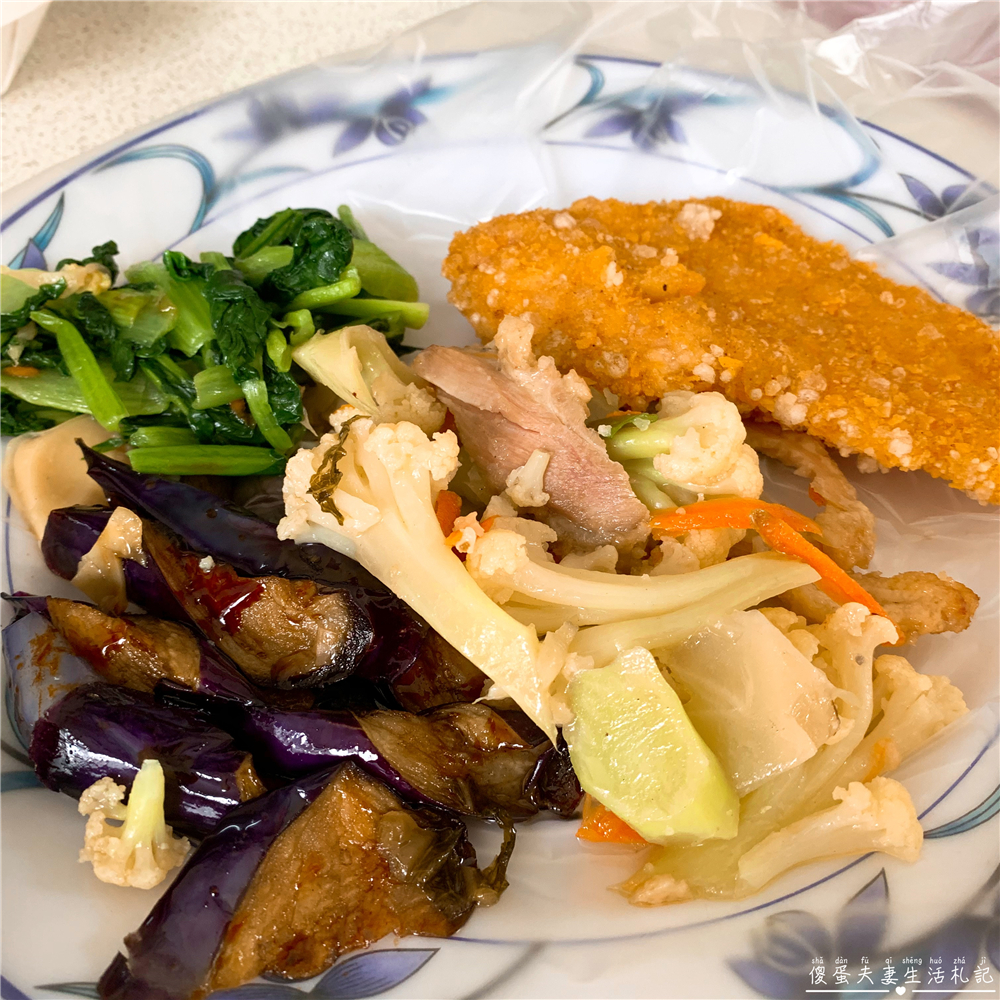 【苗栗市。美食】『媽媽便當』史上最彿心！白飯、湯品內用無限添加！這輩子吃過最便宜的自助餐，沒有之一！ @傻蛋夫妻生活札記