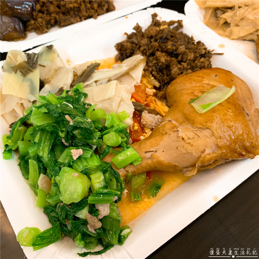 【苗栗市。美食】『品園自助餐』菜色多元豐富美味！超威猛糖醋肉！秒殺全場！ @傻蛋夫妻生活札記