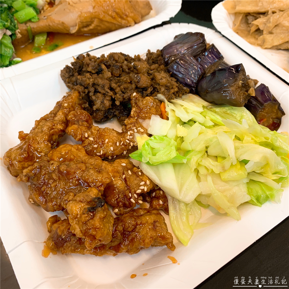 【苗栗市。美食】『品園自助餐』菜色多元豐富美味！超威猛糖醋肉！秒殺全場！ @傻蛋夫妻生活札記