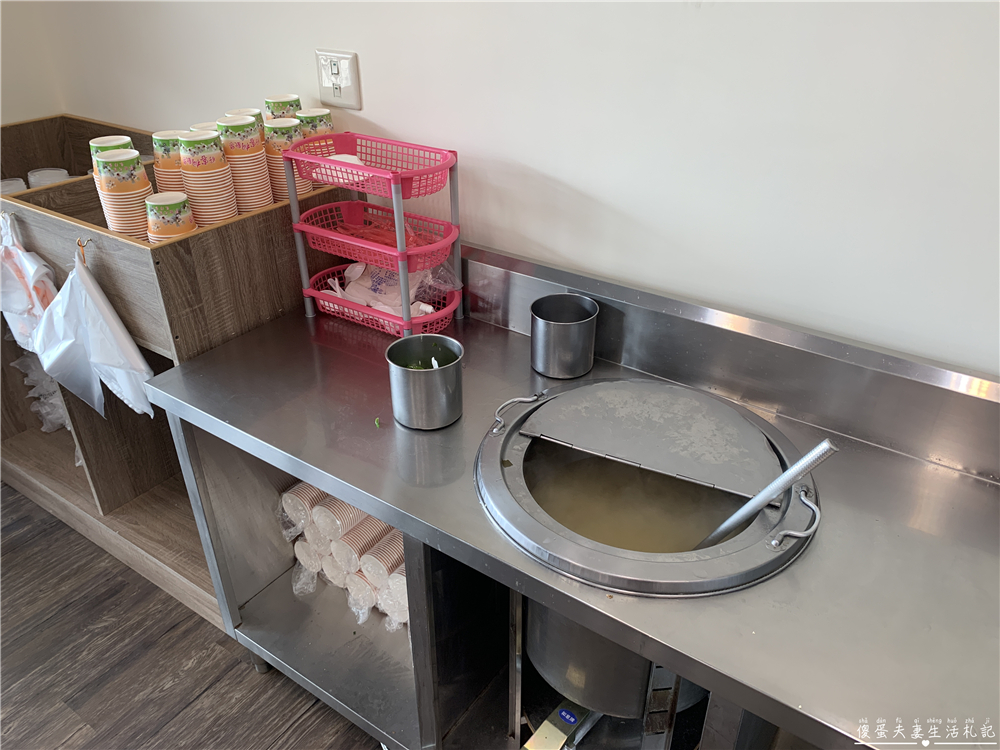 【苗栗市。美食】『55領先池上飯包』均一價！簡單快速的便當專賣店！ @傻蛋夫妻生活札記