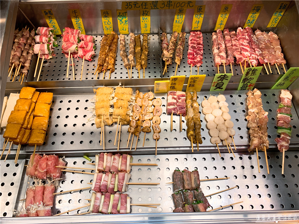 【台中大雅。美食】『大雅烤肉』學府路上超夯的美味平價外帶炭烤串燒！晚餐、宵夜最佳首選！ @傻蛋夫妻生活札記