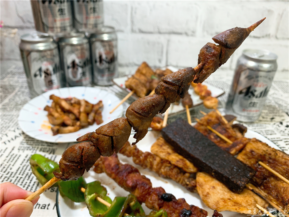 【台中大雅。美食】『大雅烤肉』學府路上超夯的美味平價外帶炭烤串燒！晚餐、宵夜最佳首選！ @傻蛋夫妻生活札記