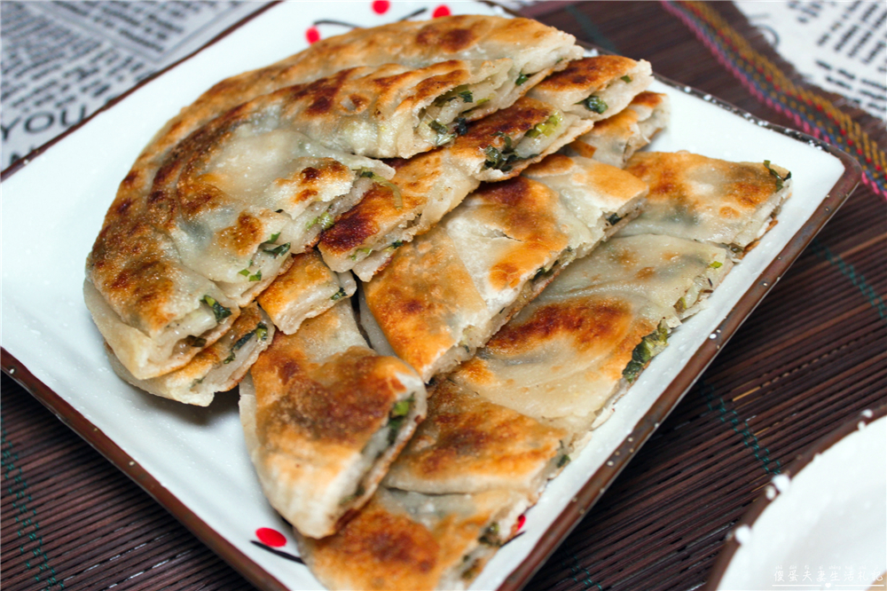 【台中北屯。美食】『老北京蔥油餅』最顯眼的隱密小店~簡單好吃的北方麵食專賣！ @傻蛋夫妻生活札記