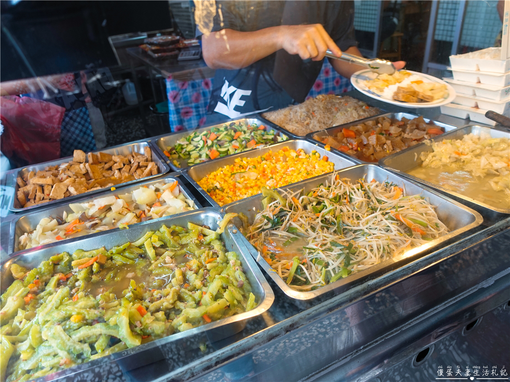 【苗栗銅鑼。美食】『尚味燒臘快餐』皮脆肉嫩!銅鑼街上的美味燒臘快餐店! @傻蛋夫妻生活札記 【苗栗銅鑼。美食】『尚味燒臘快餐』皮脆肉嫩!銅鑼街上的美味燒臘快餐店! @傻蛋夫妻生活札記