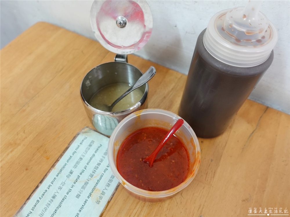 【台中東區。美食】『濃鄉臭豆腐』外酥內多汁！全店只有一個品項的臭豆腐專賣店！ @傻蛋夫妻生活札記