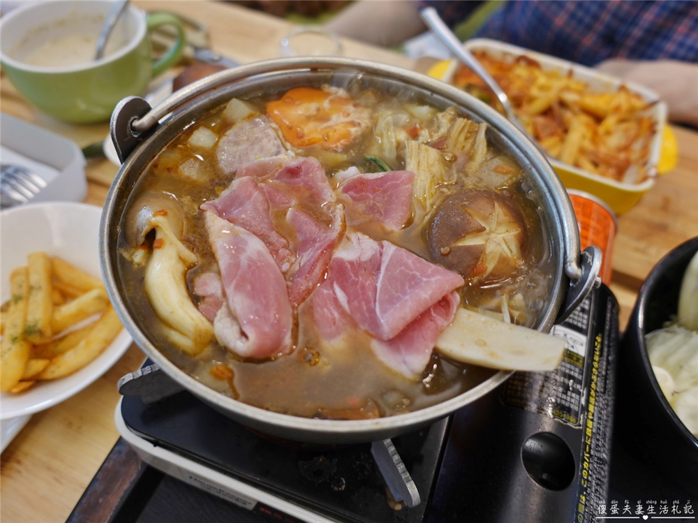 【台中北屯。美食】『森林小徑-文心店』連寵物餐都超豐盛！美味與友善並濟的親子、寵物友善餐廳！ @傻蛋夫妻生活札記