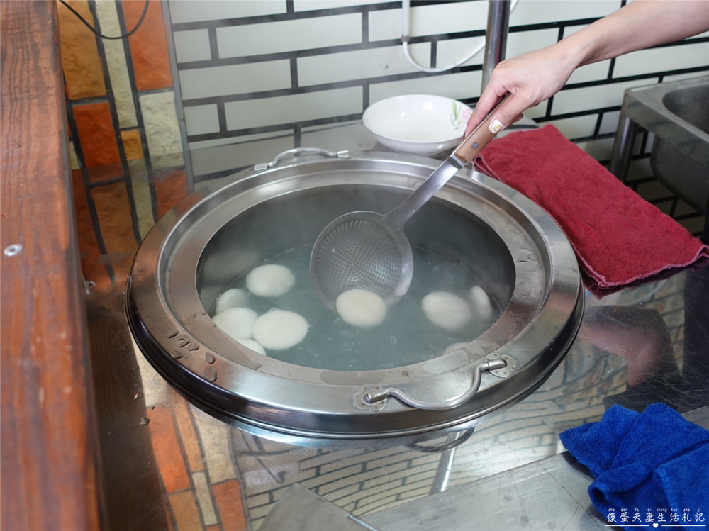 【苗栗頭份。美食】『瑞盛客家米食』傳統米食，全新感受！超夯燒麻糬、暖心紅豆湯圓、包餡Q麻糬~全都要！ @傻蛋夫妻生活札記