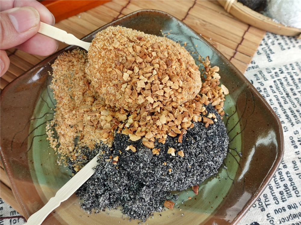 【苗栗頭份。美食】『瑞盛客家米食』傳統米食，全新感受！超夯燒麻糬、暖心紅豆湯圓、包餡Q麻糬~全都要！ @傻蛋夫妻生活札記