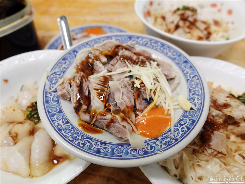 【苗栗市美食】『北苗二家合』超俗銅板價！隱身北苗市場的傳統小吃！ @傻蛋夫妻生活札記
