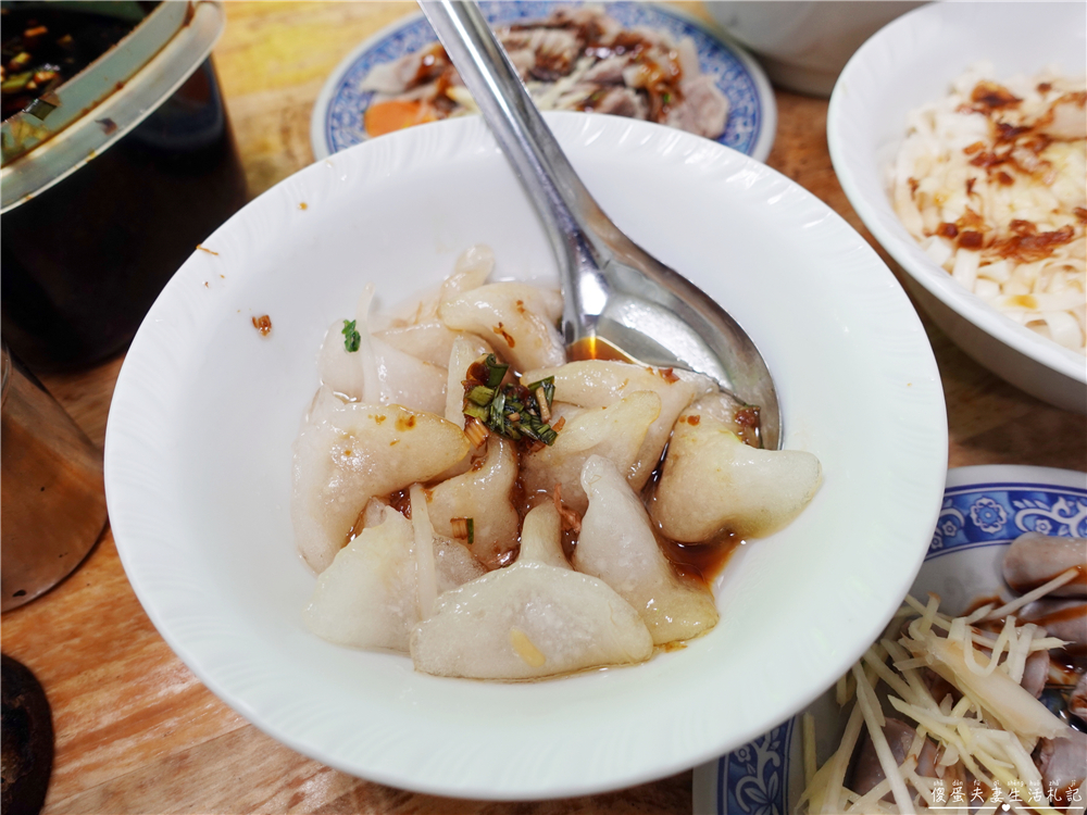 【苗栗市美食】『北苗二家合』超俗銅板價！隱身北苗市場的傳統小吃！ @傻蛋夫妻生活札記
