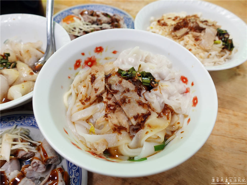 【苗栗市美食】『北苗二家合』超俗銅板價！隱身北苗市場的傳統小吃！ @傻蛋夫妻生活札記