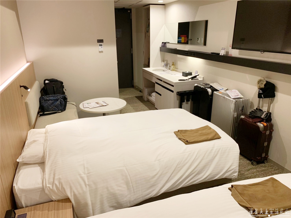 【日本北海道住宿】『JR INN南口駅 / JR Inn Sapporo South』離札幌車站走路只要七分鐘，擁有大浴場還有21款枕頭自選的舒適飯店！ @傻蛋夫妻生活札記