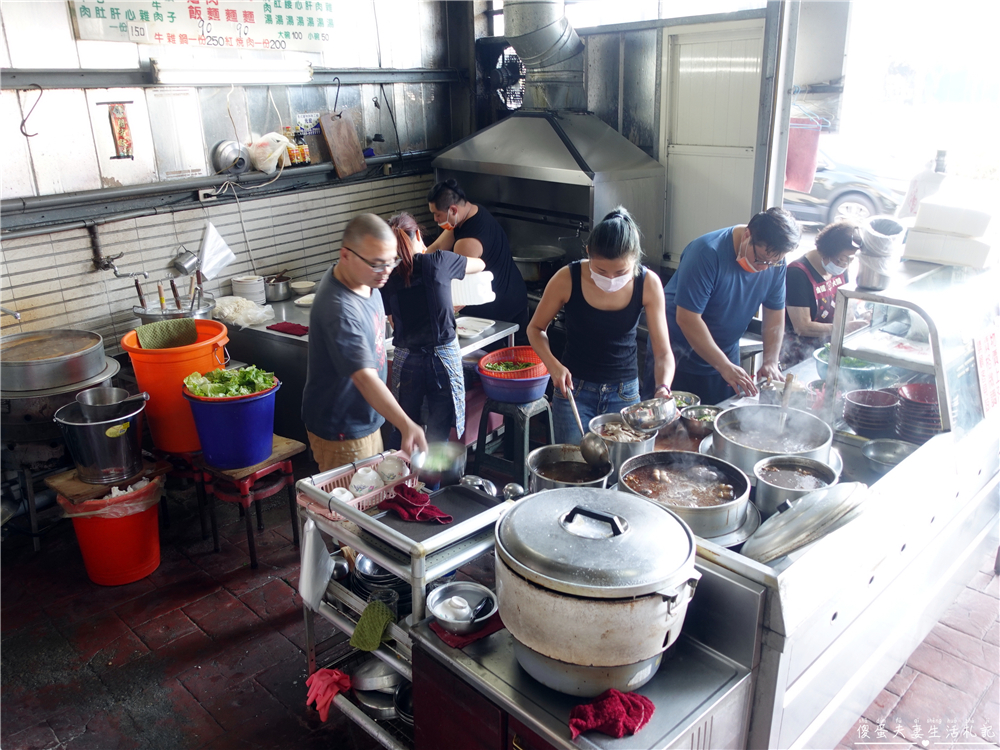 【台中北屯美食】『潮州牛肉林牛雜湯』超人氣排隊美食!北屯超夯牛肉、牛雜料理! @傻蛋夫妻生活札記 【台中北屯美食】『潮州牛肉林牛雜湯』超人氣排隊美食!北屯超夯牛肉、牛雜料理! @傻蛋夫妻生活札記