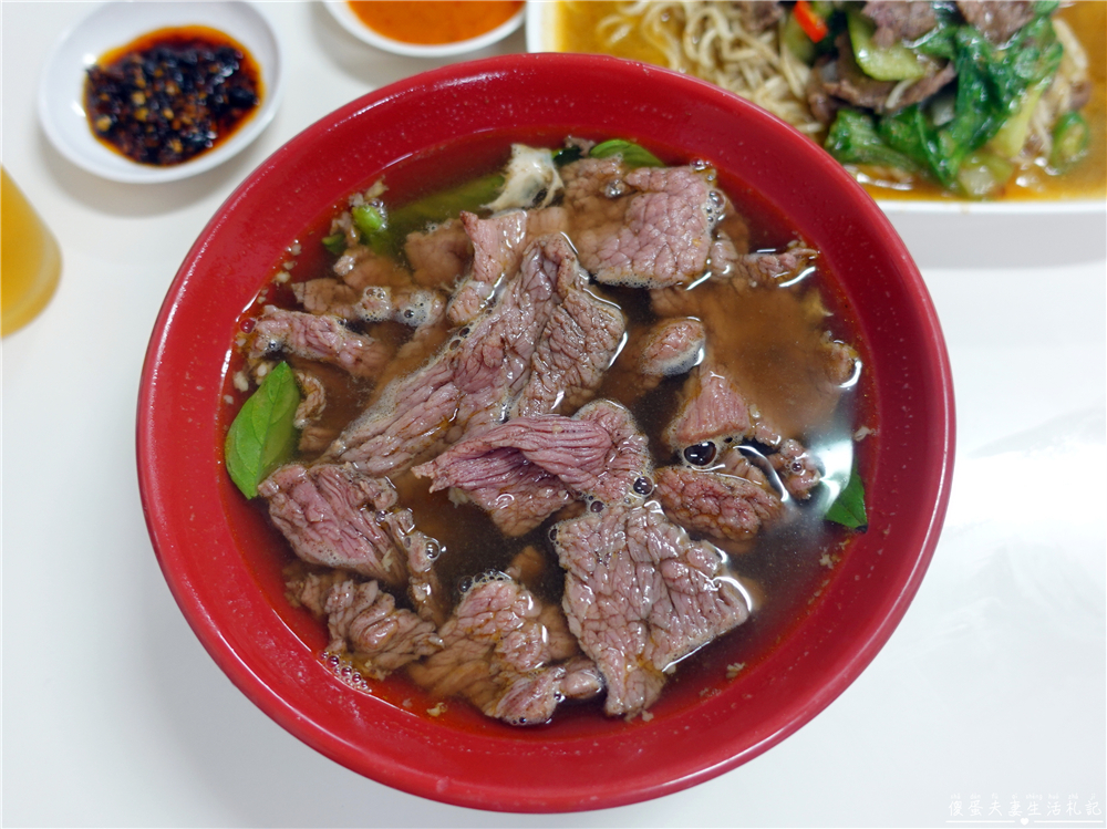 【台中北屯美食】『潮州牛肉林牛雜湯』超人氣排隊美食！北屯超夯牛肉、牛雜料理！ @傻蛋夫妻生活札記