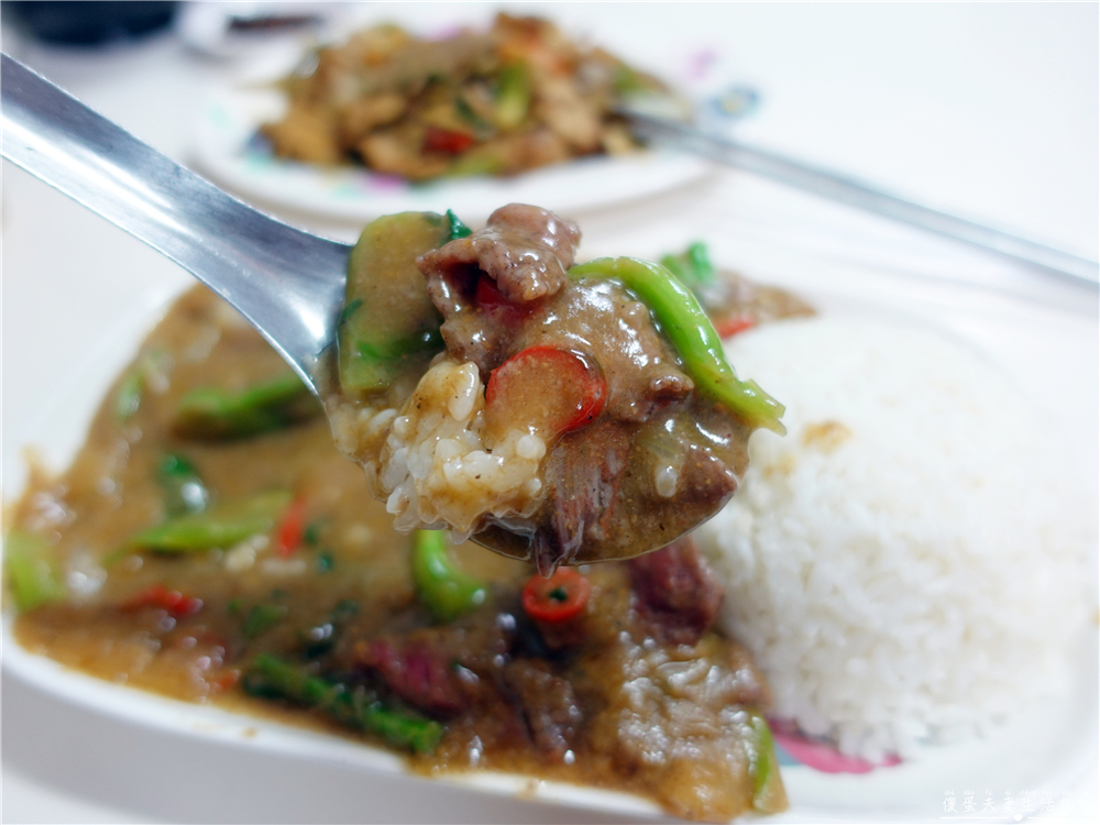 【台中北屯美食】『潮州牛肉林牛雜湯』超人氣排隊美食!北屯超夯牛肉、牛雜料理! @傻蛋夫妻生活札記 【台中北屯美食】『潮州牛肉林牛雜湯』超人氣排隊美食!北屯超夯牛肉、牛雜料理! @傻蛋夫妻生活札記