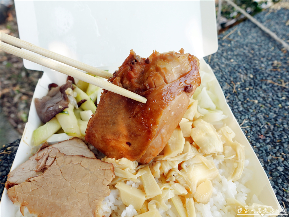 【苗栗市。美食】『無名便當』超級隱藏版！超美味，便宜到無可挑剔的巷子內佛心便當！ @傻蛋夫妻生活札記