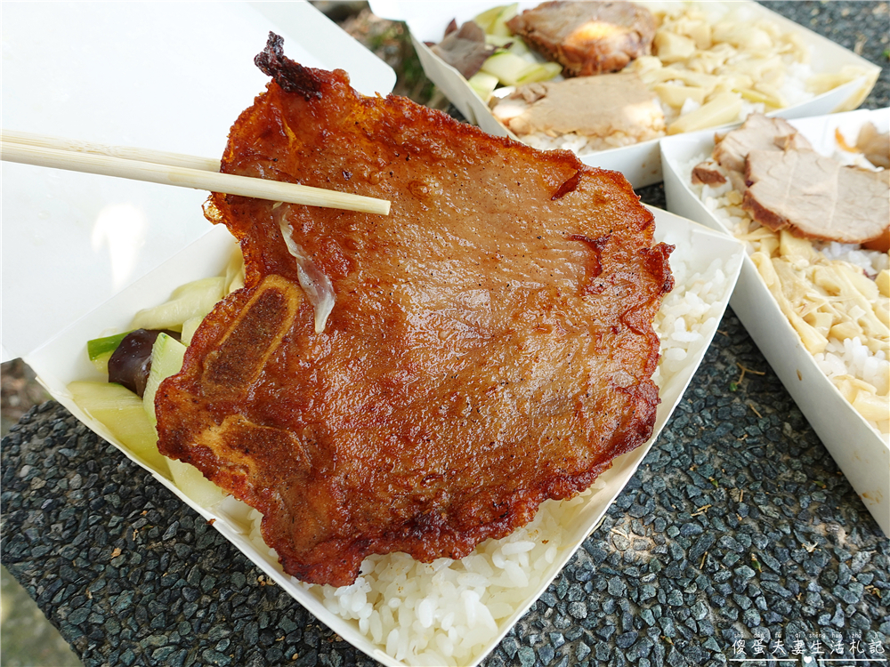 【苗栗市。美食】『無名便當』超級隱藏版！超美味，便宜到無可挑剔的巷子內佛心便當！ @傻蛋夫妻生活札記