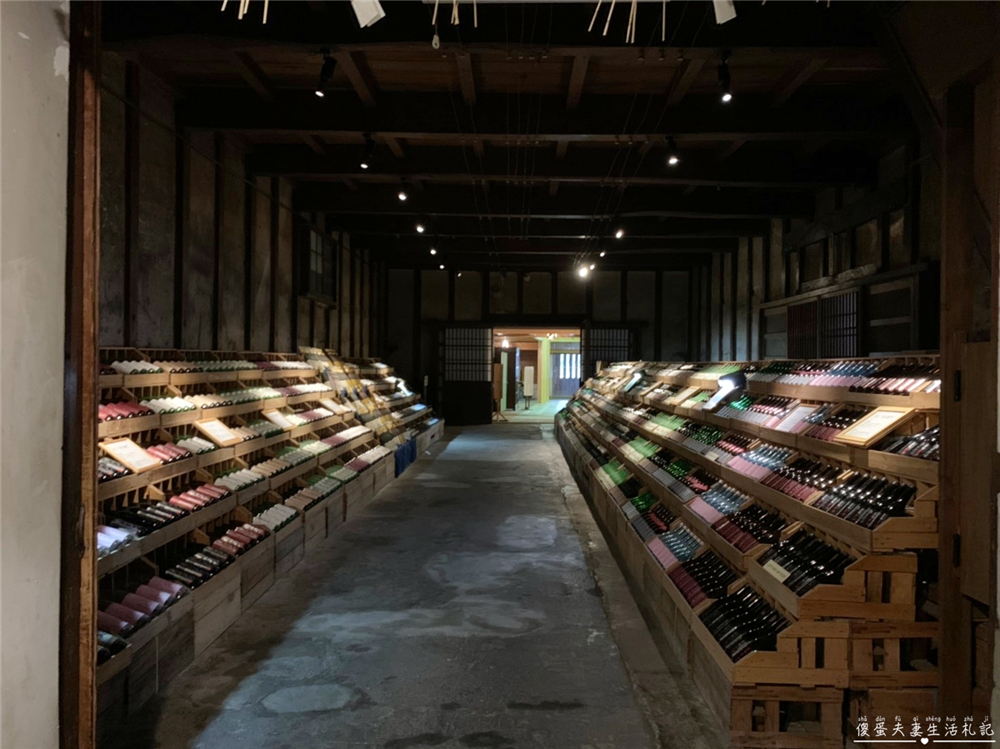 【日本福島美食】『大和川酒蔵北方風土館』金賞好酒免費試飲！喜多方百年歷史釀酒觀光展廳！ @傻蛋夫妻生活札記