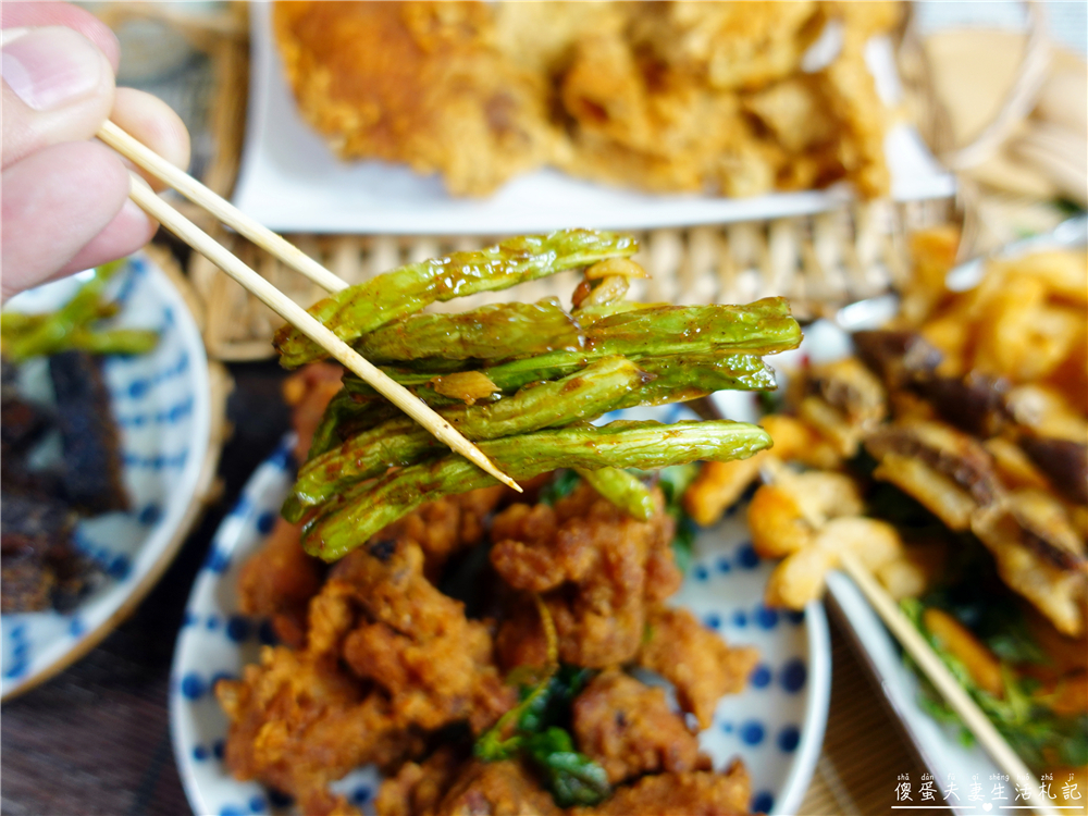 【台中神岡。美食】『佳綾炸食鋪』多元、酥脆、超好吃！豐原交流道附近的超美味炸物攤！ @傻蛋夫妻生活札記