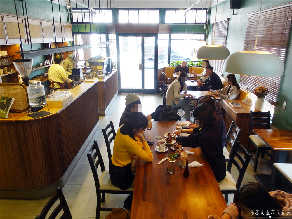【苗栗市。美食】『沛克咖啡店 Pergram Coffee Roasters』輕鬆舒適~風格典雅的自家烘焙咖啡廳！ @傻蛋夫妻生活札記