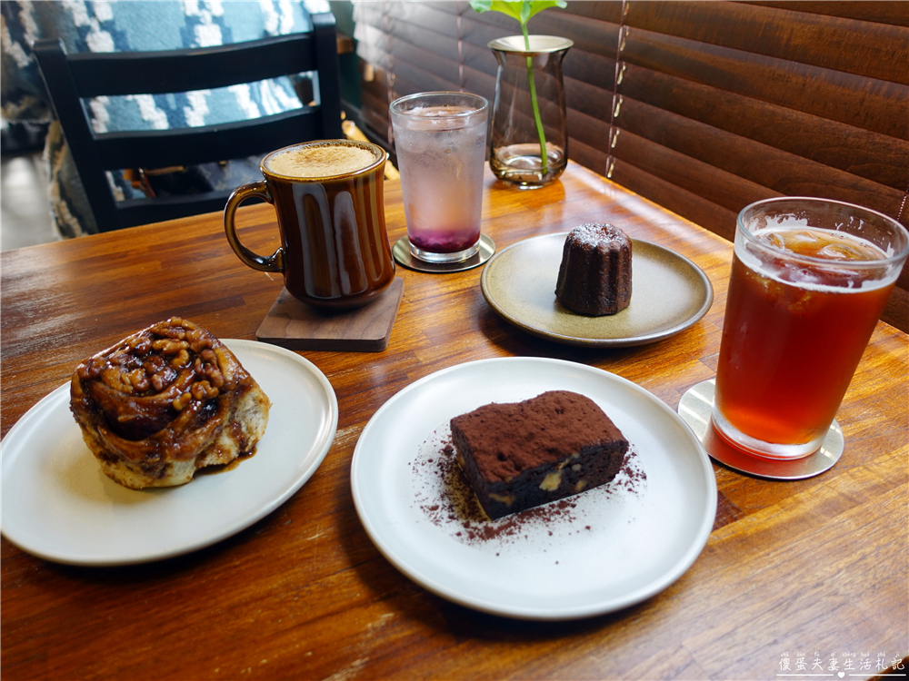 【苗栗市。美食】『沛克咖啡店 Pergram Coffee Roasters』輕鬆舒適~風格典雅的自家烘焙咖啡廳！ @傻蛋夫妻生活札記