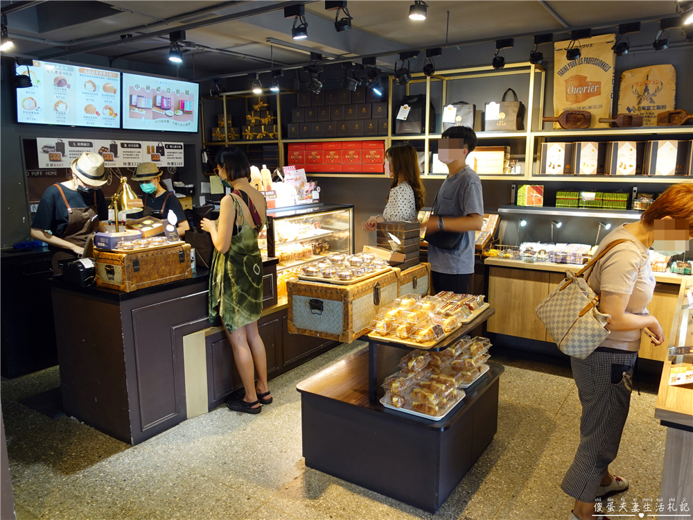 【台中西區。美食】『旅禾烘焙-審計園區店』便宜又好吃！審計新村內美味泡芙甜點專賣店！ @傻蛋夫妻生活札記