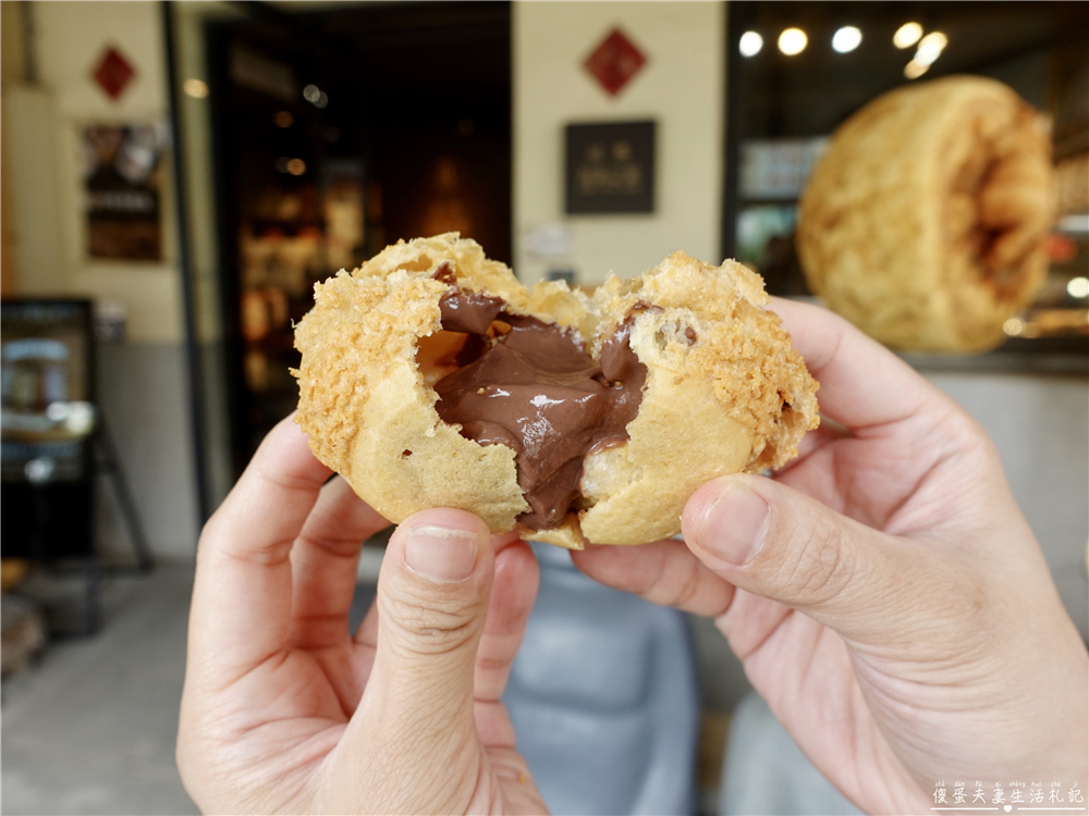 【台中西區。美食】『旅禾烘焙-審計園區店』便宜又好吃！審計新村內美味泡芙甜點專賣店！ @傻蛋夫妻生活札記