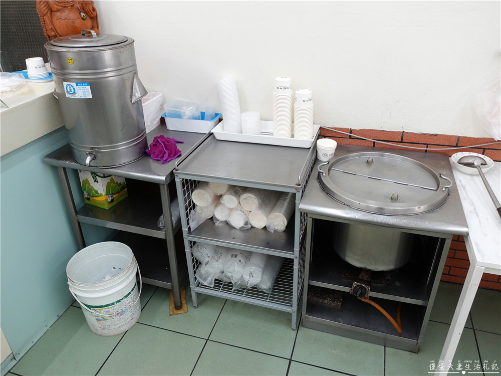 【苗栗市。美食】『胡記便當』午餐救星！少量就送的老字號巷子內便當！ @傻蛋夫妻生活札記