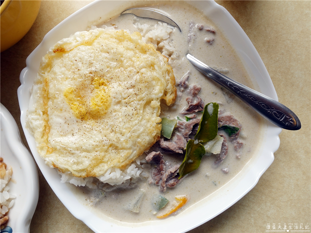 【苗栗公館。美食】『泰式打拋飯』低調小店！藏身鶴岡國小旁的道地泰式小吃！ @傻蛋夫妻生活札記