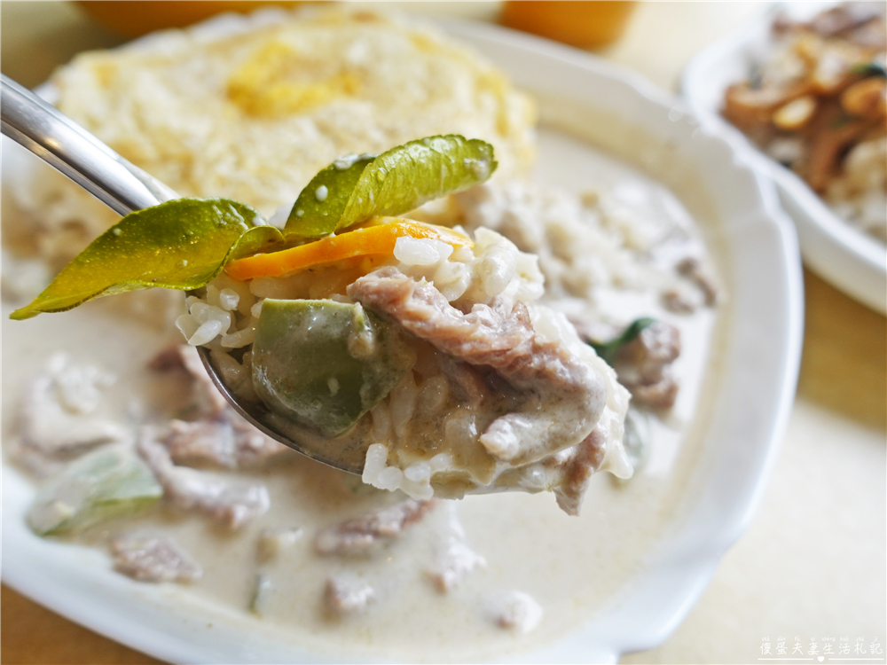 【苗栗公館。美食】『泰式打拋飯』低調小店！藏身鶴岡國小旁的道地泰式小吃！ @傻蛋夫妻生活札記