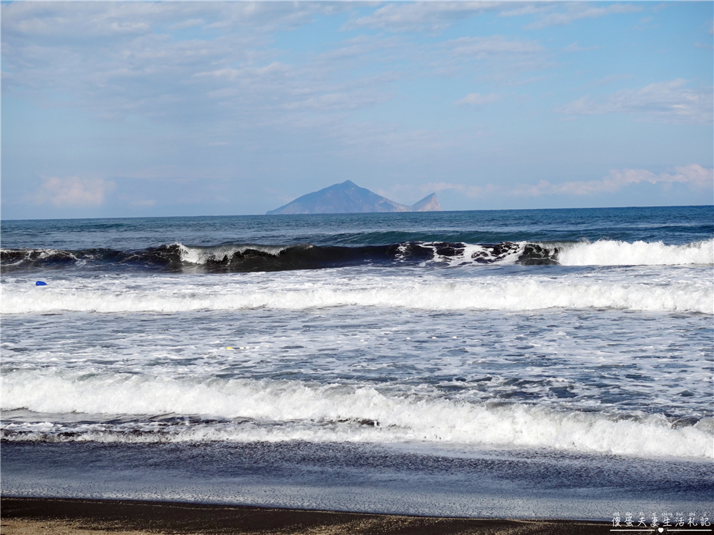 【宜蘭壯圍。景點】『壯圍海岸盪鞦韆』眺望龜山島的秘境沙灘～超夯私房打卡點！ @傻蛋夫妻生活札記