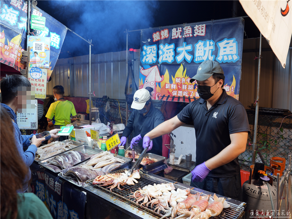 【台中北屯。夜市】『總站夜市』蒐集25家夜市美食！千坪夜市超過300攤位，吃喝玩樂一次搞定~ @傻蛋夫妻生活札記