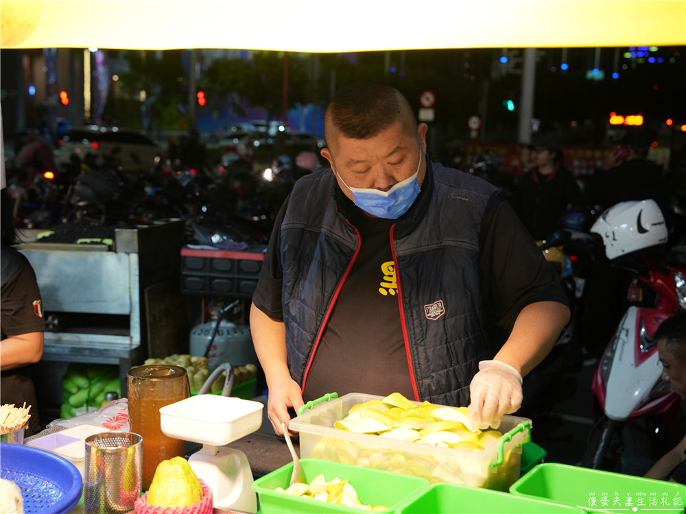 【台中北屯。夜市】『總站夜市』蒐集25家夜市美食！千坪夜市超過300攤位，吃喝玩樂一次搞定~ @傻蛋夫妻生活札記