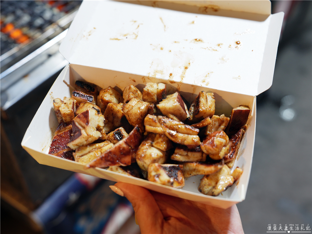 【台中北屯。夜市】『總站夜市』蒐集25家夜市美食！千坪夜市超過300攤位，吃喝玩樂一次搞定~ @傻蛋夫妻生活札記