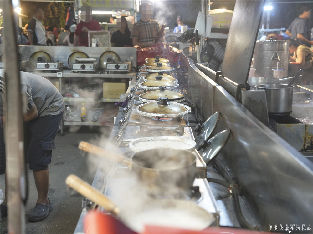 【台中北屯。夜市】『總站夜市』蒐集25家夜市美食！千坪夜市超過300攤位，吃喝玩樂一次搞定~ @傻蛋夫妻生活札記