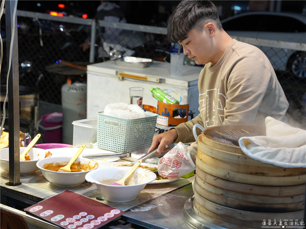【台中東區。夜市】『旱溪夜市』25家美食大蒐集！台中傳統大型夜市界中的扛霸子！ @傻蛋夫妻生活札記