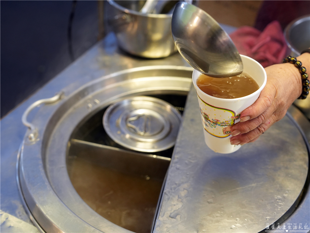 【台中東區。夜市】『旱溪夜市』25家美食大蒐集！台中傳統大型夜市界中的扛霸子！ @傻蛋夫妻生活札記