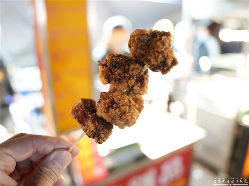 【台中東區。夜市】『旱溪夜市』25家美食大蒐集！台中傳統大型夜市界中的扛霸子！ @傻蛋夫妻生活札記