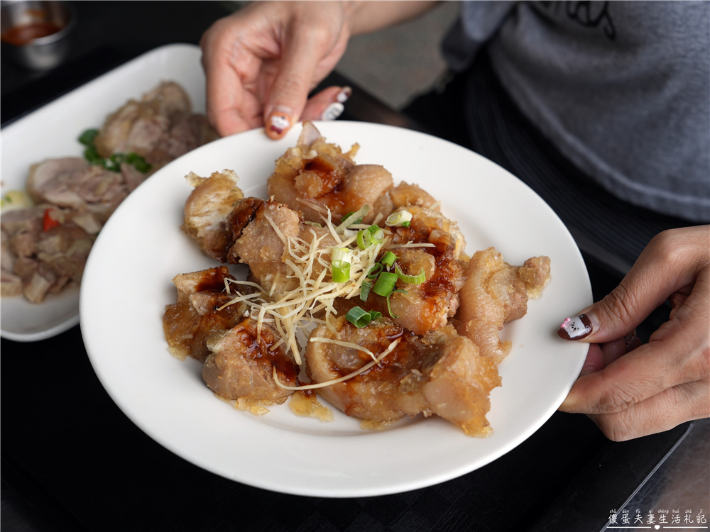 【南投埔里。美食】『振松記米粉』招牌芋頭米粉湯！埔里酒廠旁的70年老字號！ @傻蛋夫妻生活札記