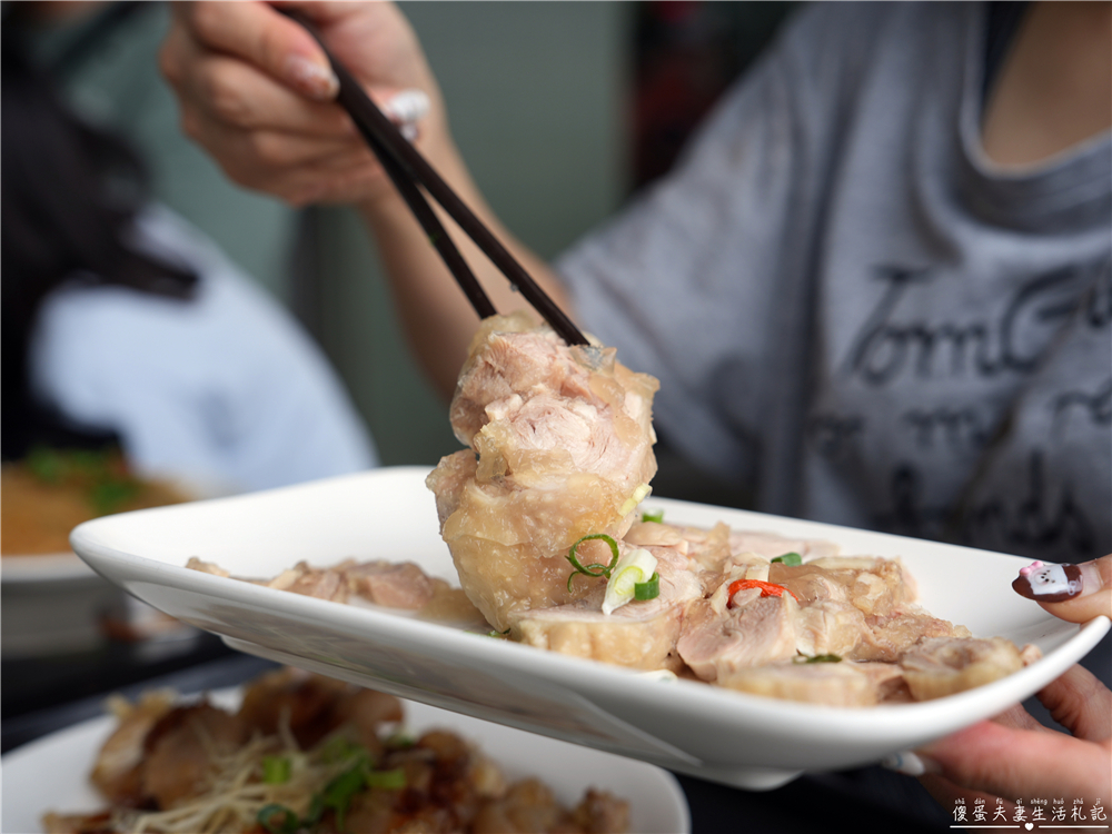 【南投埔里。美食】『振松記米粉』招牌芋頭米粉湯！埔里酒廠旁的70年老字號！ @傻蛋夫妻生活札記