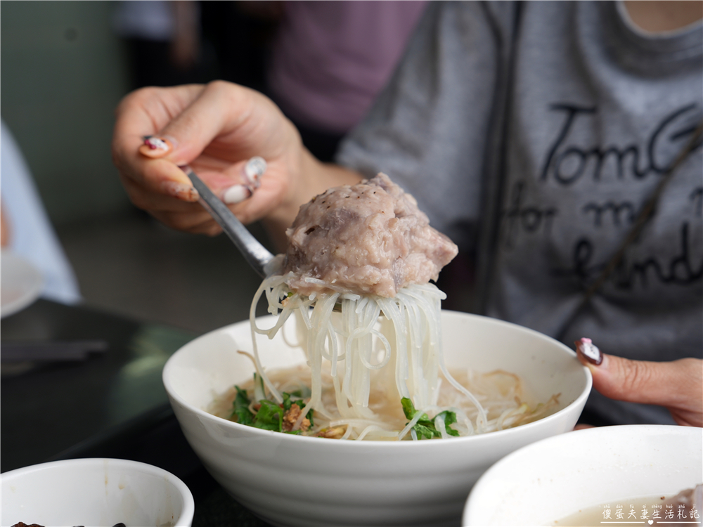 【南投埔里。美食】『振松記米粉』招牌芋頭米粉湯！埔里酒廠旁的70年老字號！ @傻蛋夫妻生活札記