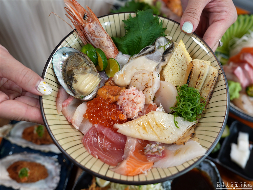 【苗栗市。美食】『花鳥和食』日式豪華丼飯專賣！環境好、氣氛佳的日式料理！ @傻蛋夫妻生活札記