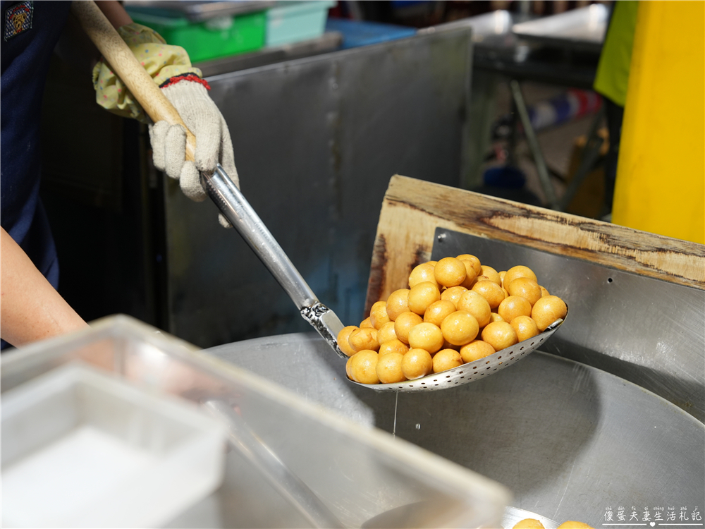 【台中北屯。夜市】『四張犁夜市』精選7家四張犁夜市美食！週日限定！在地傳統小夜市~超多排隊美食、重複性不高還很好停車喔！ @傻蛋夫妻生活札記