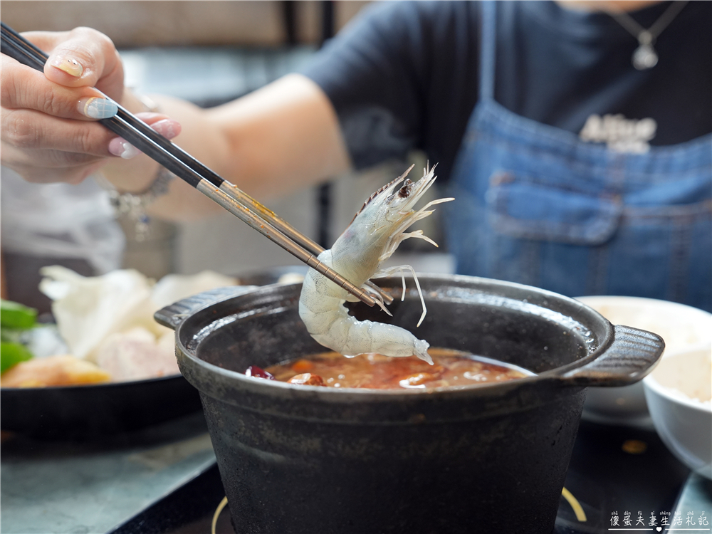 【台中大里。美食】『肉多多火鍋-大里國光店』肉多菜多瘋狂爽吃！ 268元起澎派自助吧吃到飽！連續三年網路聲量與好感度霸主級火鍋店！ @傻蛋夫妻生活札記