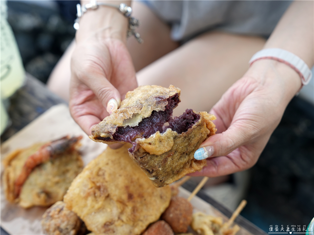 【澎湖白沙。美食】『回家炸粿』超人氣！隨時人潮滿滿的路邊炸粿專賣店！檸檬汁也好好喝！ @傻蛋夫妻生活札記