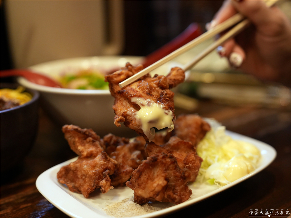 【日本大阪。美食】『紀州和歌山ラーメン きぶんや 道頓堀店 / Kibunya Dotombori』深夜還能吃到的平價美味拉麵！ @傻蛋夫妻生活札記