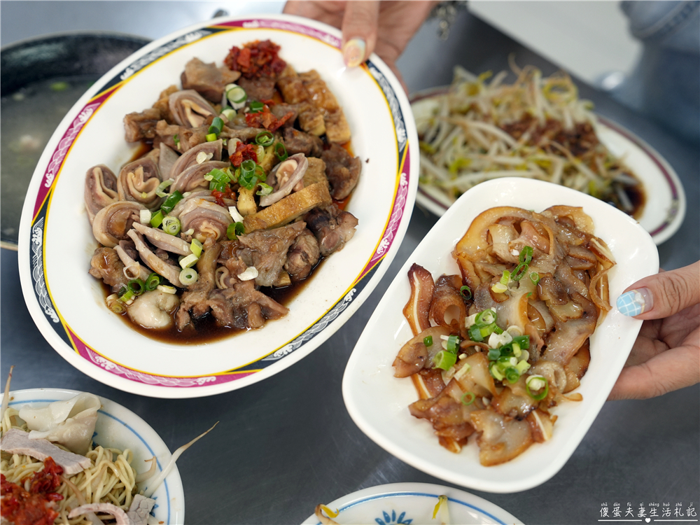 【澎湖馬公。美食】『法院旁蛋黃麵』在地人激推！好吃又涮嘴的在地小吃！ @傻蛋夫妻生活札記