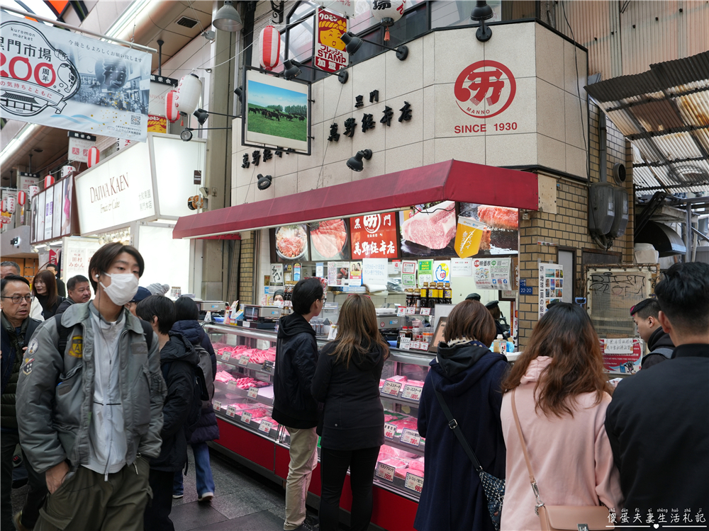 【日本大阪。景點】『黑門市場』大阪人的廚房！來給他瘋狂吃吃喝喝逛一波~~ @傻蛋夫妻生活札記