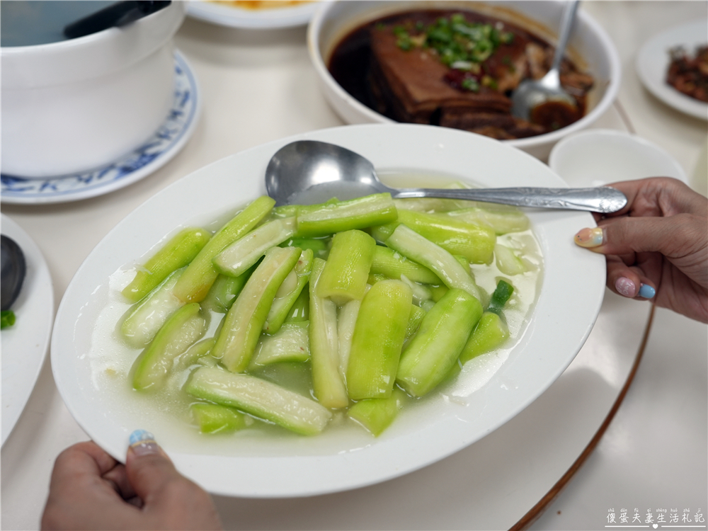 【澎湖馬公。美食】『來福海鮮餐廳』在地老字號！食材新鮮的無菜單合菜料理！金瓜米苔目大推！ @傻蛋夫妻生活札記